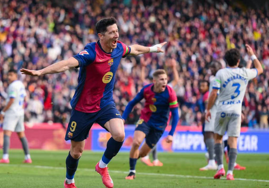 关于莱万多夫斯基赛事官方发布突破纪录新规，澳大利亚队争议不断！的信息